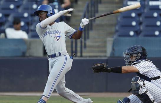 Samad Taylor, prospecto número 17 en la organización de los Azulejos de Toronto, jugará con los Tigres del Licey en el torneo de pelota invernal 2021-22. (Fuente externa)