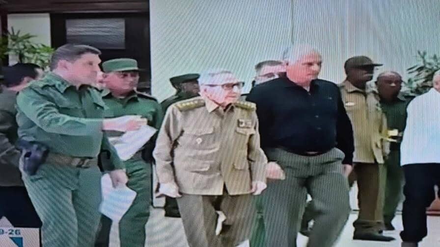 Raúl Castro aparece en la televisión cubana