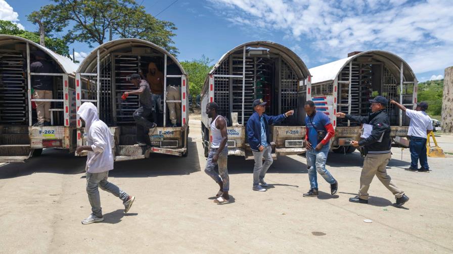 Migración detiene a 58 haitianos durante operativo en Dajabón