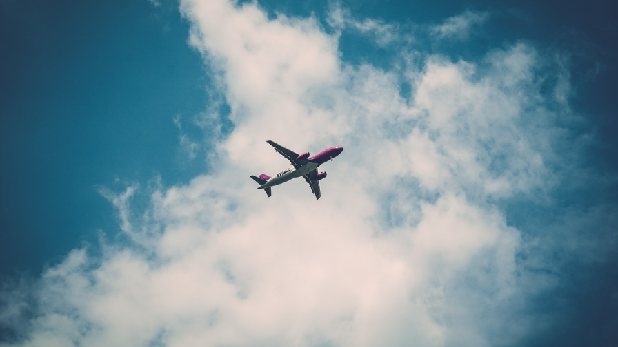 Un herido después de que una avioneta se saliera de la pista en el aeropuerto de Galápagos